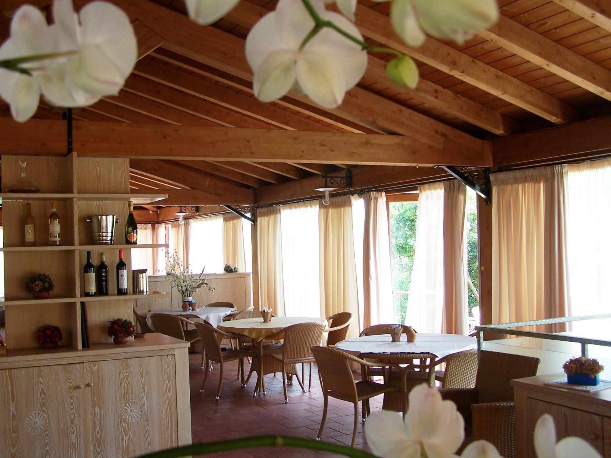 Hotel Club Ragno D'Oro Olbia Tempio Exteriör bild