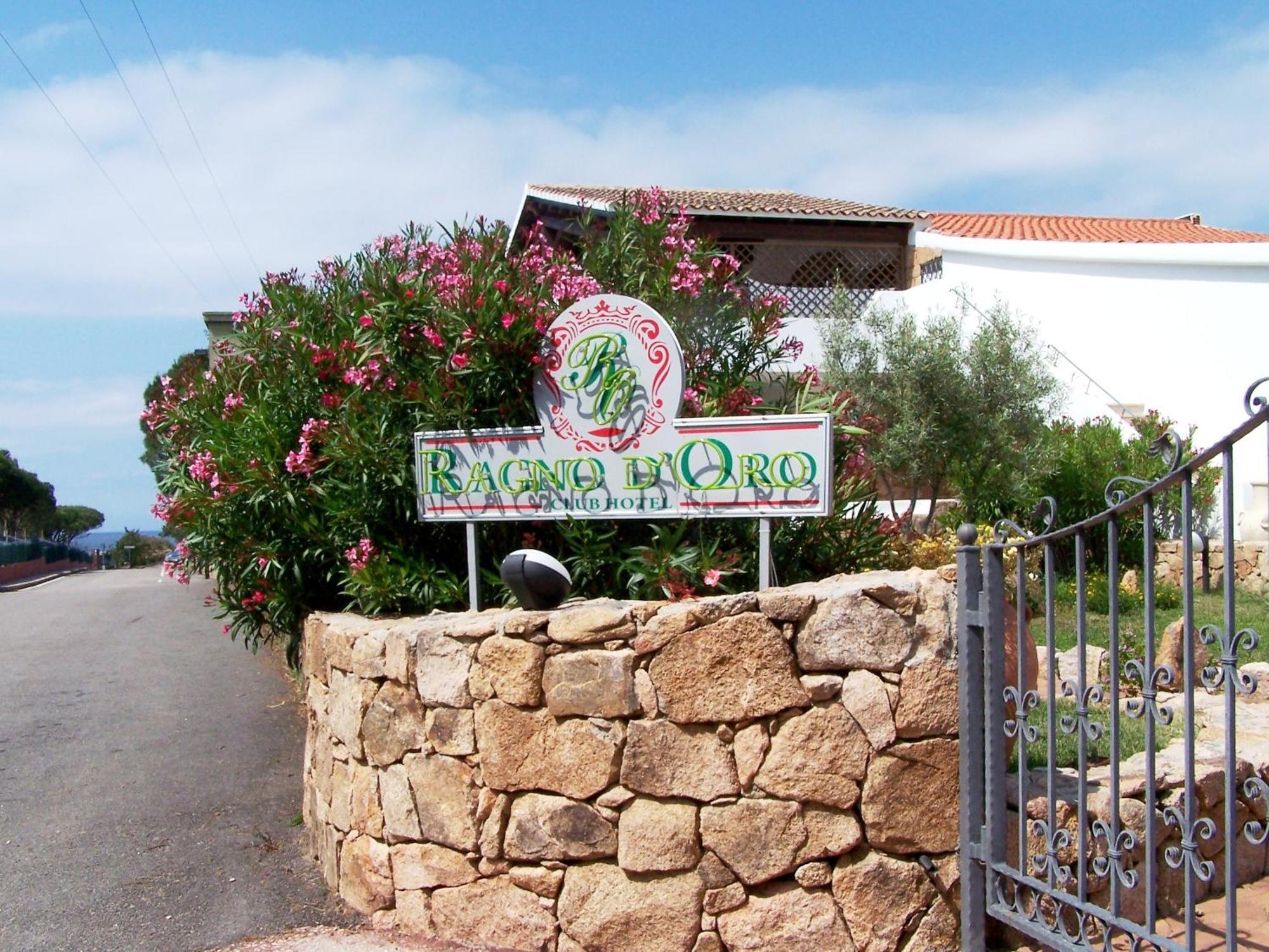 Hotel Club Ragno D'Oro Olbia Tempio Exteriör bild